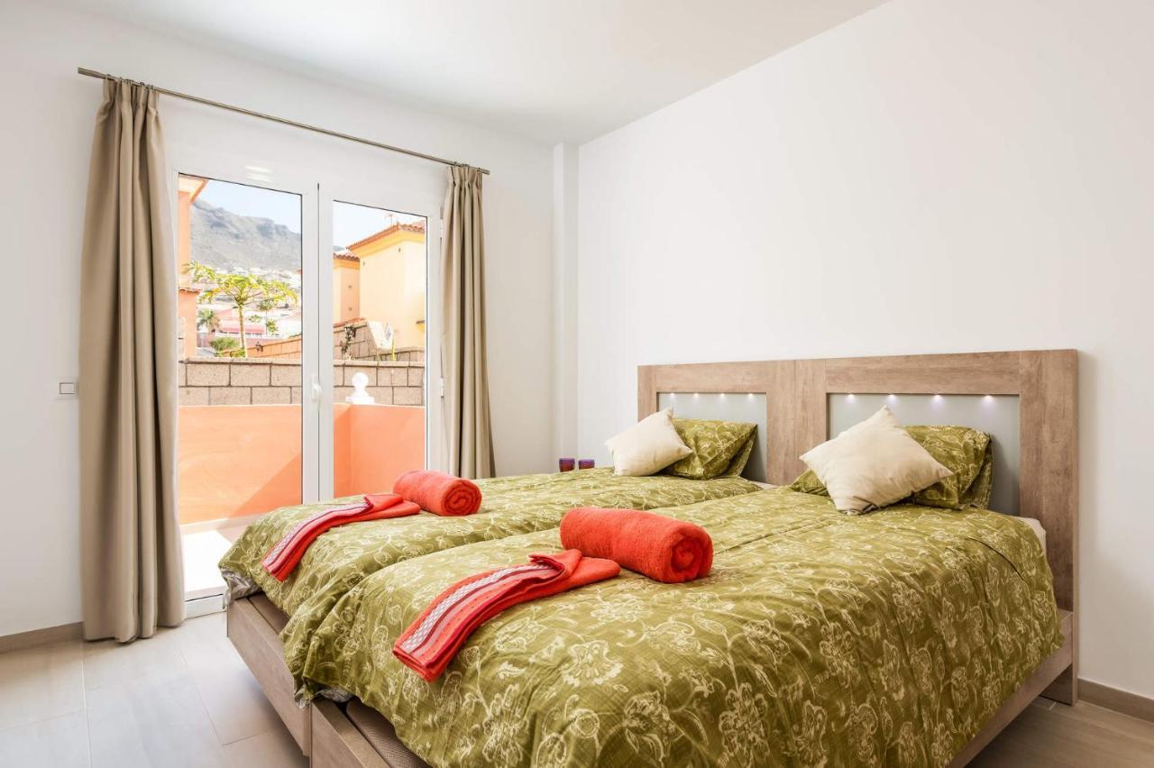 Villa Isotta By Villa Plus Costa Adeje  Bagian luar foto